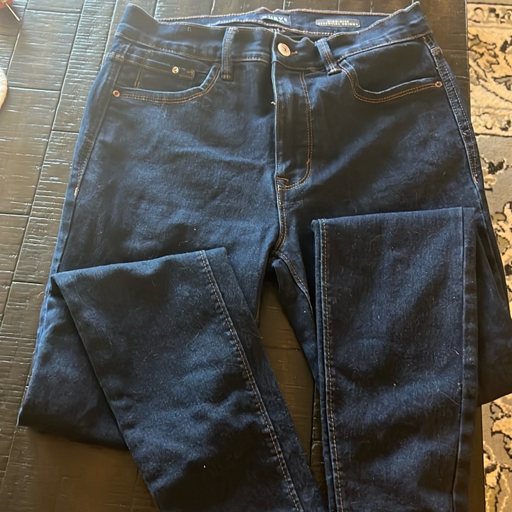 Curve Appeal High Rose Essential Skinny Dark Denim Jeans